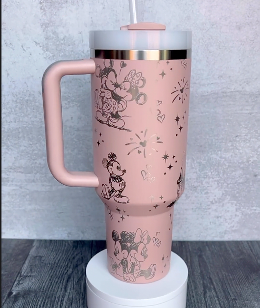 40oz DN Love Tumbler - Embracing by the Castle TW52